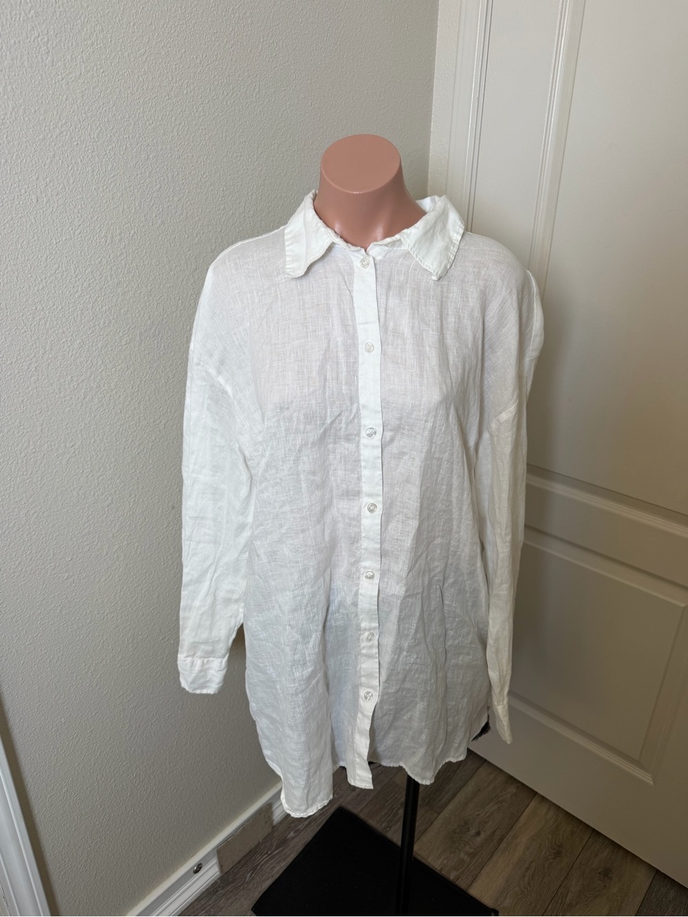 H&M Classic White Button-Up Linen Shirt Sz L